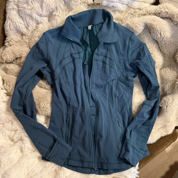 Lululemon Define Jacket
Green Jasper size 10 - Picture 5 of 11